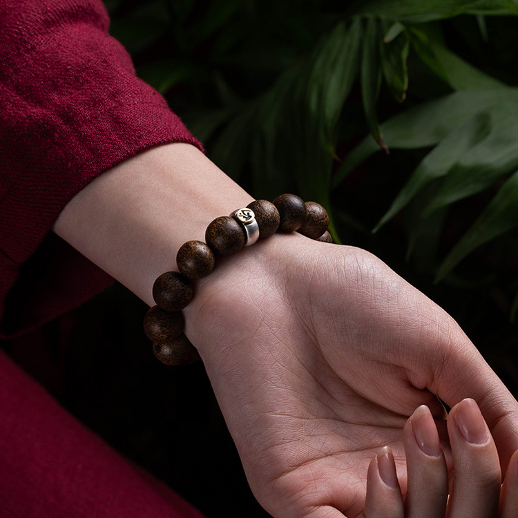 BIUDA Premium Agarwood Zodiac Guardian Bracelet – Personalized Buddhist Wrist Mala with 12 Zodiac Deities