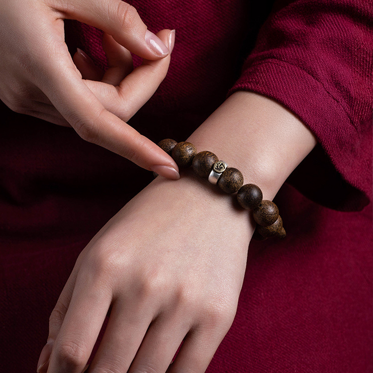 BIUDA Premium Agarwood Zodiac Guardian Bracelet – Personalized Buddhist Wrist Mala with 12 Zodiac Deities