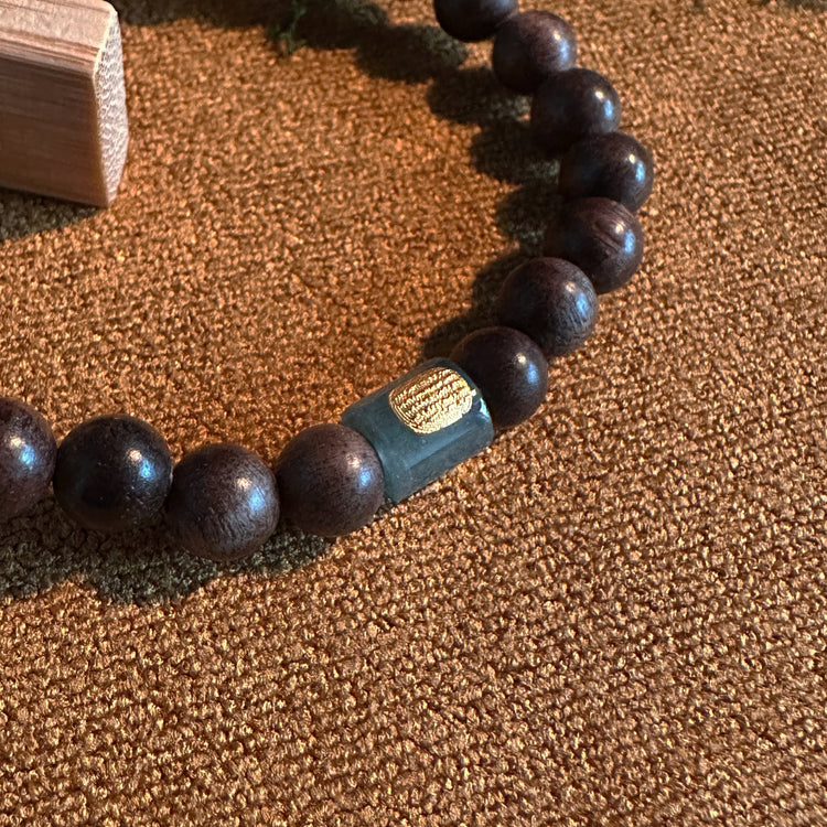 BIUDA Premium Agarwood & Jade Mala Bracelet β Handmade Buddhist Bracelet for Career Luck & Spiritual Protection