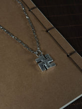 999純銀 卍(まんじ)ペンダント チェーンネックレス|職人手彫り 仏教 吉祥シンボル ネックレス