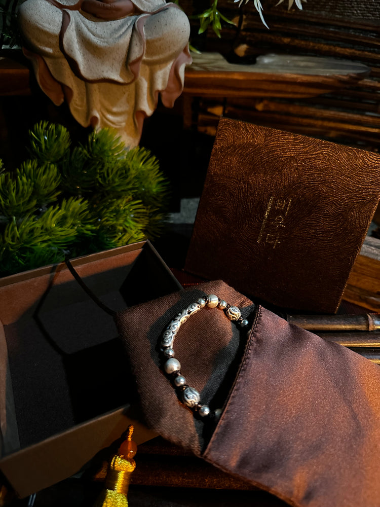 999 Fine Silver Cloud Buddhist Bracelet | Handcrafted Auspicious Cloud Bead Bracelet