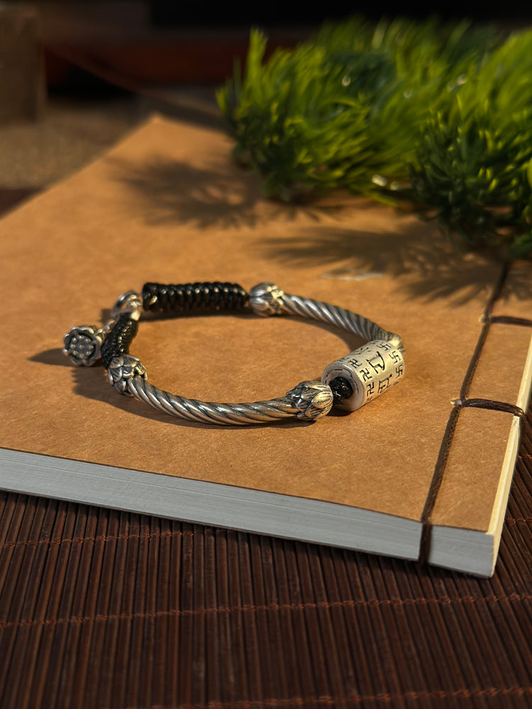 999純銀 蓮花 般若心経バングルブレスレット｜職人手彫り 般若心経カフブレスレット